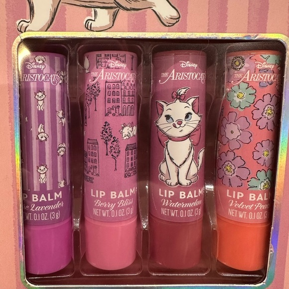 Disney Aristocats Complexion Palette , Eyeshadow palette, Lip balm and Lip Oil. - Picture 15 of 15
